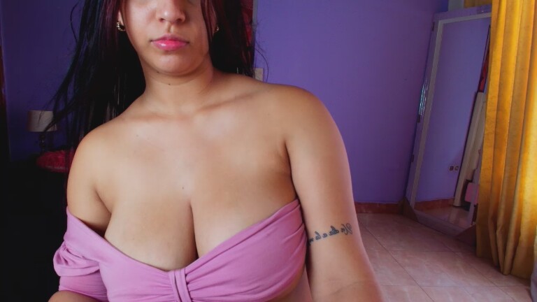 Naataliiavasqueezz's Streamate show and profile