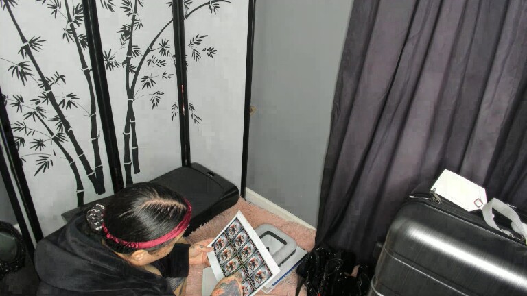 NylonDolly's Streamate show and profile