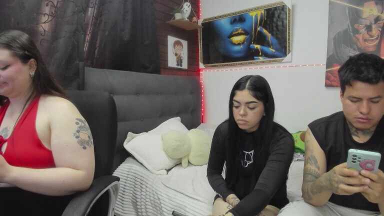 issaroverts's Streamate show and profile