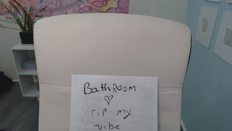 ToriPierce's Streamate show and profile