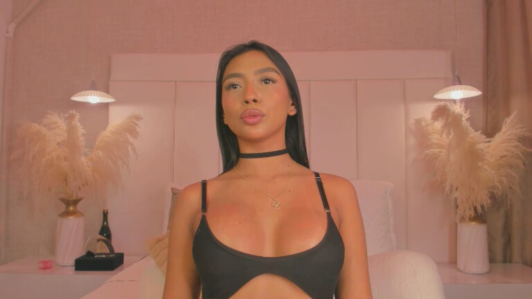 NikoJhon's Streamate show and profile