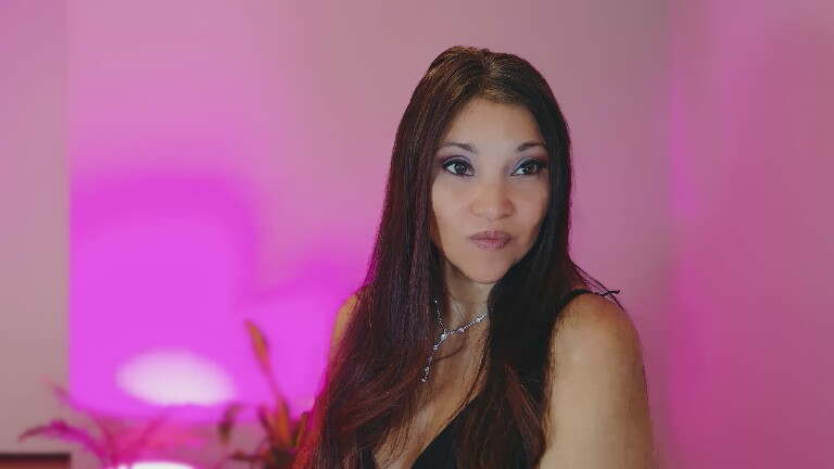 DivineLynn's Streamate show and profile