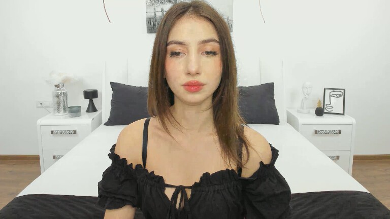 SarahTray's Streamate show and profile