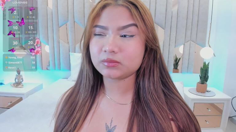 sofi_zaens's Streamate show and profile