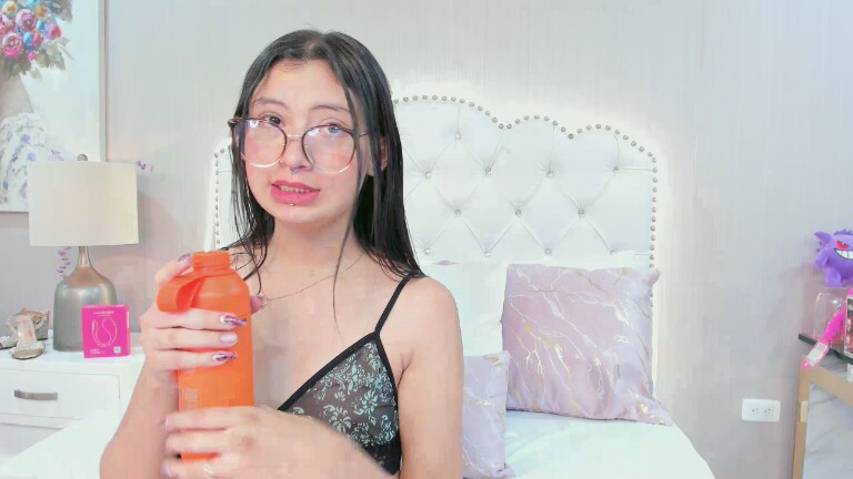 KathieeJoy's Streamate show and profile