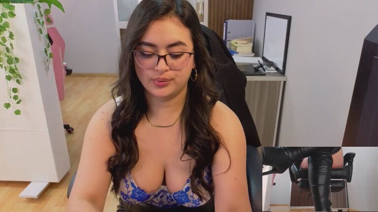 Amber_Gattes's Streamate show and profile