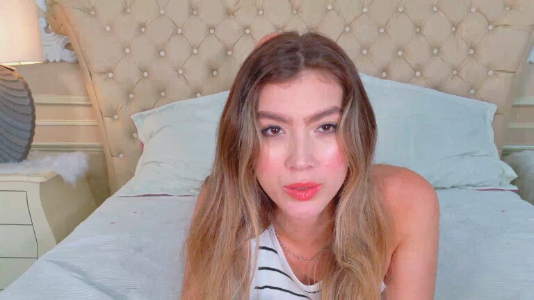 LauraFord's Streamate show and profile