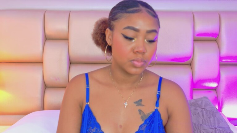 AngelaRobert's Streamate show and profile