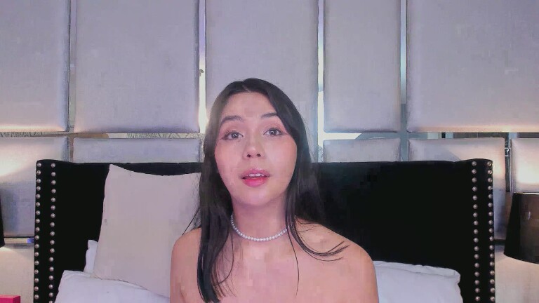 EmilyBlack69's Streamate show and profile