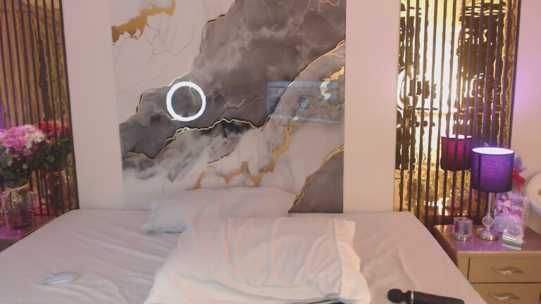 MiticaBrenner's Streamate show and profile