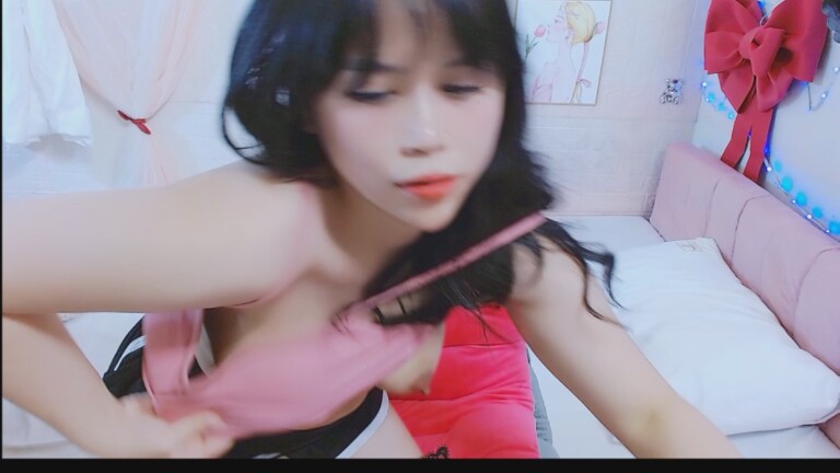 Hotsexxy_68's Streamate show and profile