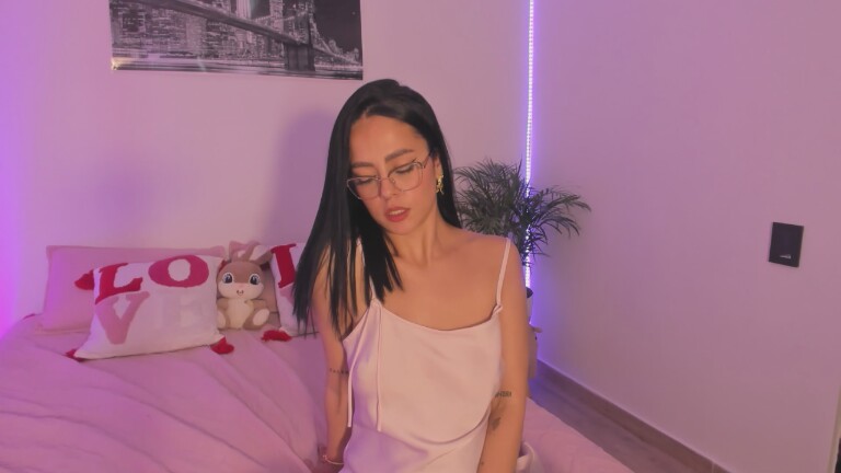 Aria_Greyy's Streamate show and profile