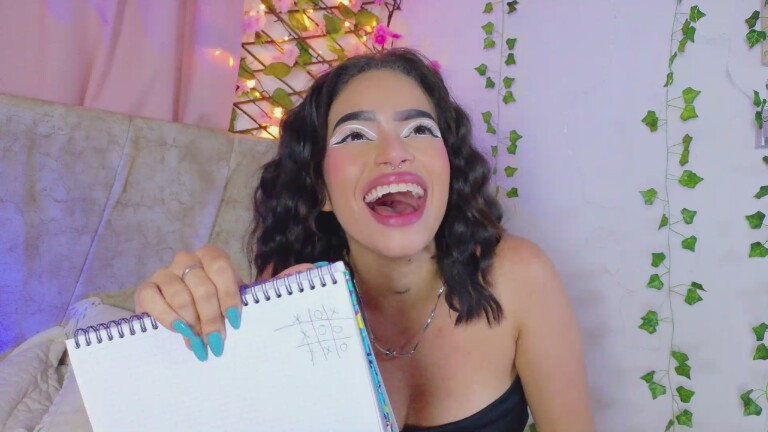 Lara_Gil21's Streamate show and profile