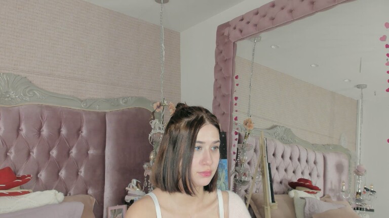 AlejandraLee's Streamate show and profile