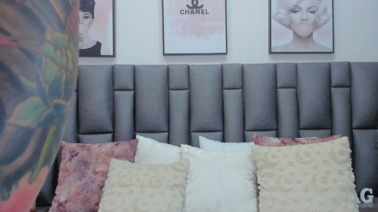 AmberrGreey's Streamate show and profile