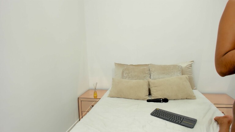 EmmaClayton's Streamate show and profile