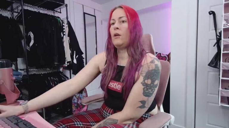 missgennyrock's Streamate show and profile