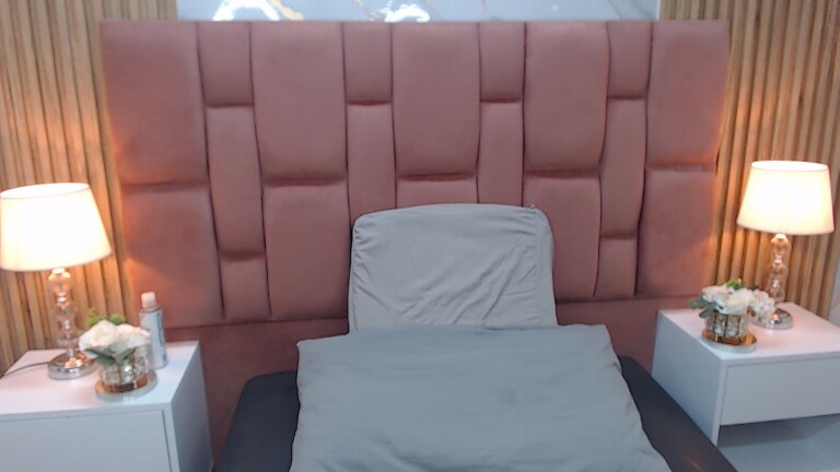 Jasmine_Whitee's Streamate show and profile