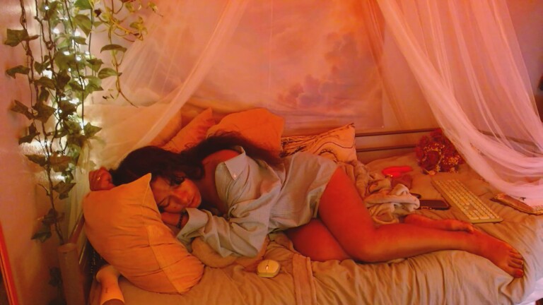 VegaVyxen_22's Streamate show and profile