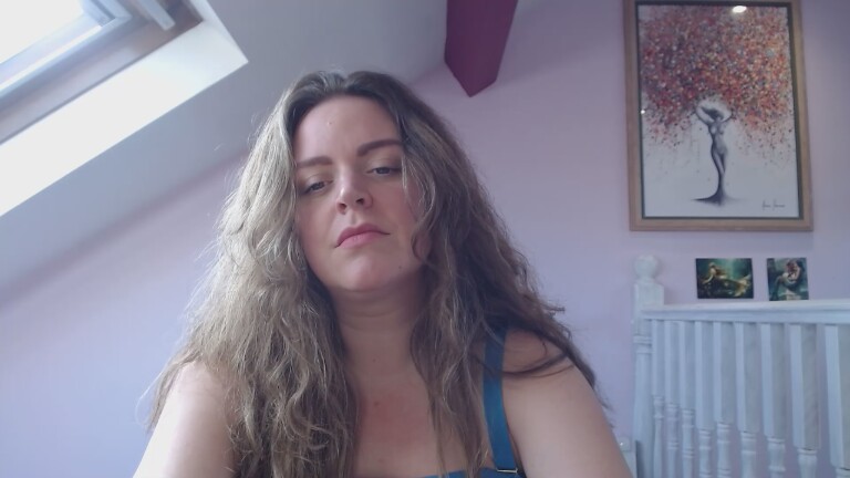 Sashsta's Streamate show and profile