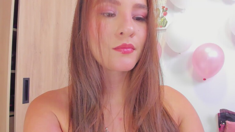 LunaGrealish's Streamate show and profile