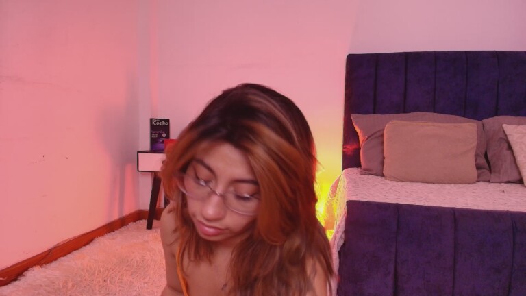 Selene_Leon's Streamate show and profile