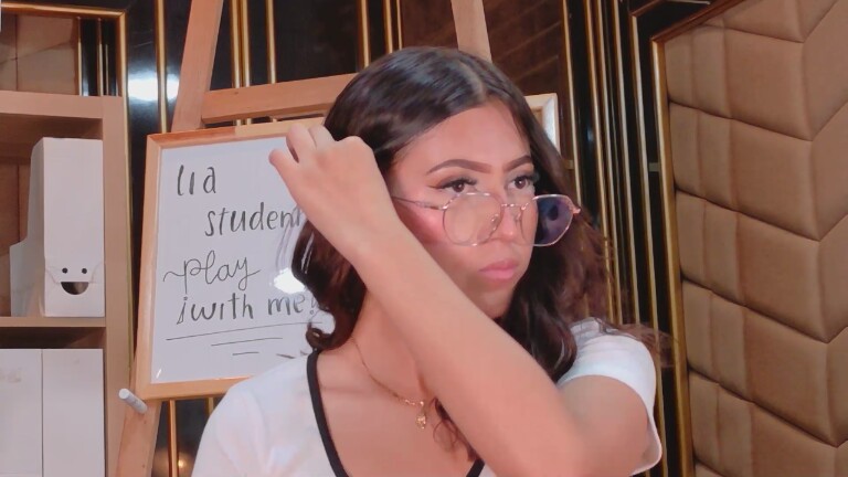 LiaBoston's Streamate show and profile