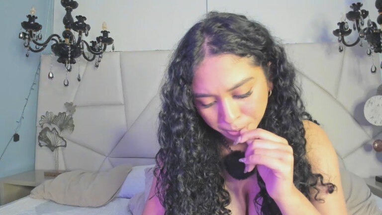 ScarlettFlever's Streamate show and profile