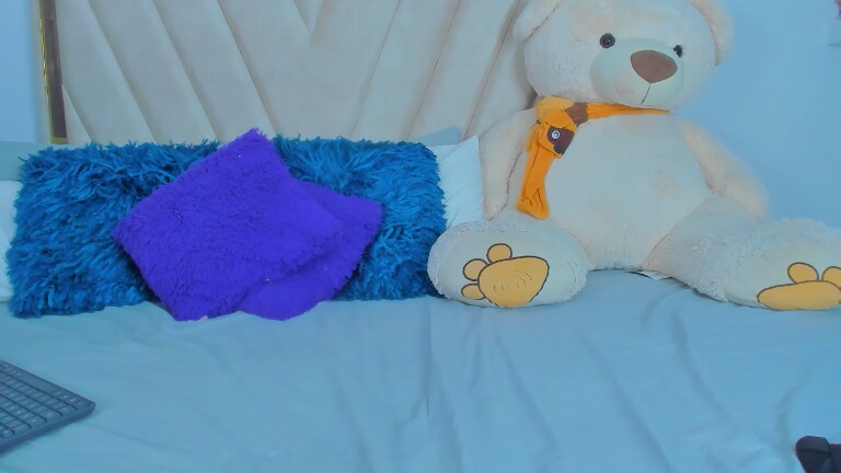 Nahomy_vatch's Streamate show and profile