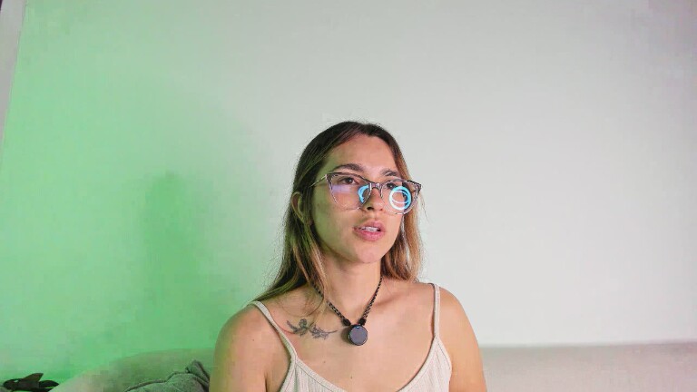 AuraRosse's Streamate show and profile