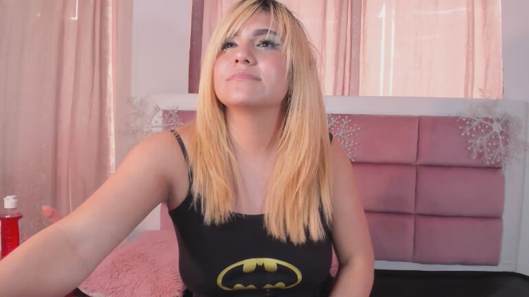 evee_s's Streamate show and profile