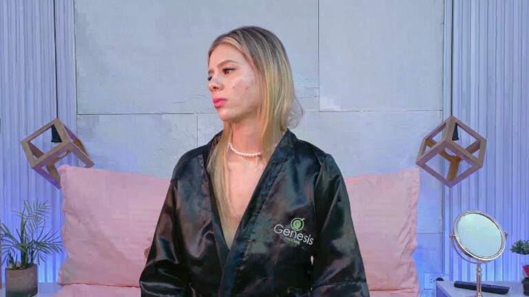 RileySweet's Streamate show and profile