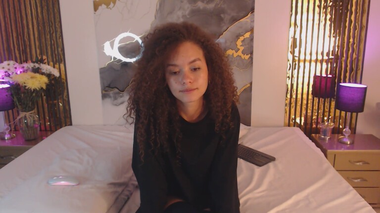 MiticaBrenner's Streamate show and profile