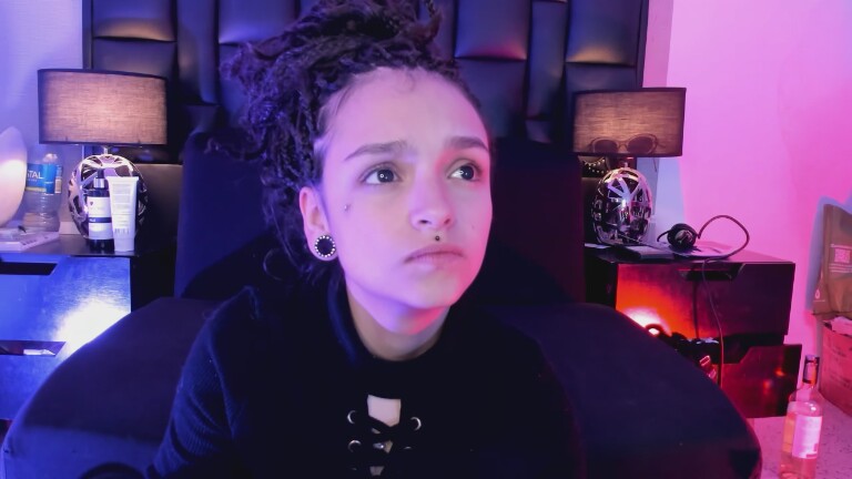 MarietteJones's Streamate show and profile