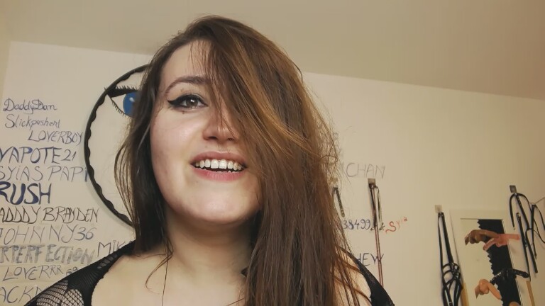 SYIA's Streamate show and profile