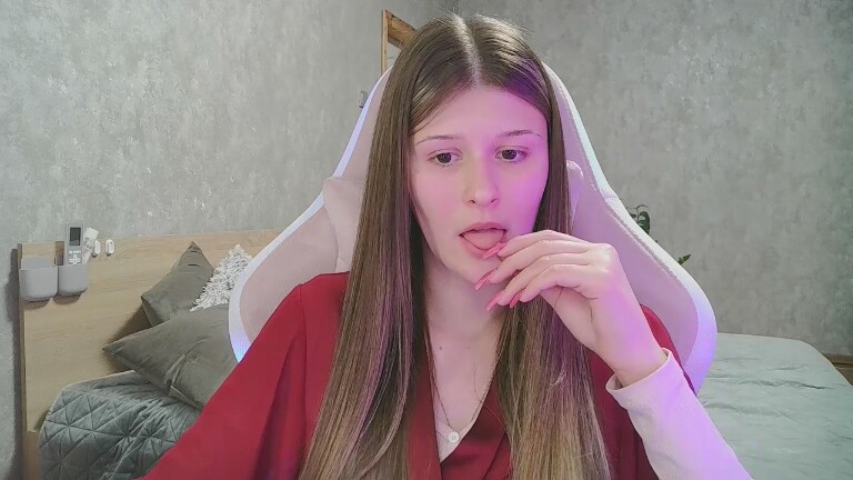 AngeLinA199's Streamate show and profile