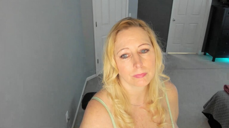 Brickbabe's Streamate show and profile