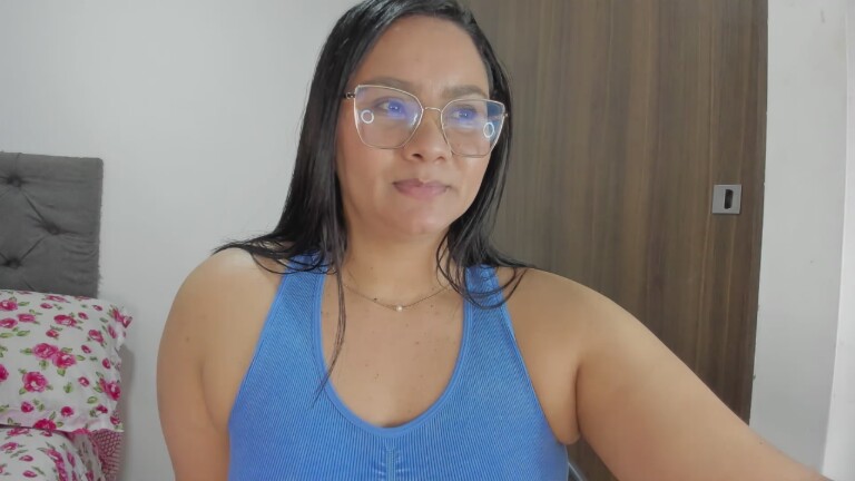 Elissa21's Streamate show and profile