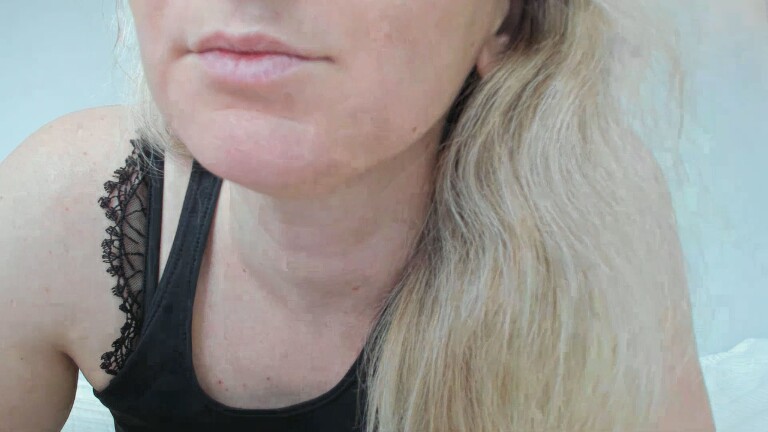 XxSweety_GirlxX's Streamate show and profile