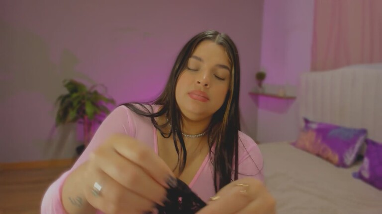 Maxinekinky's Streamate show and profile