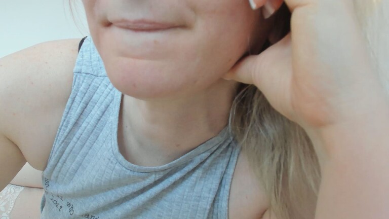 XxSweety_GirlxX's Streamate show and profile