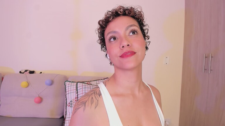 MartinaBrwn's Streamate show and profile