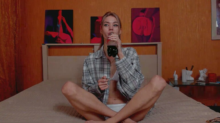 Alyonaqueenn's Streamate show and profile