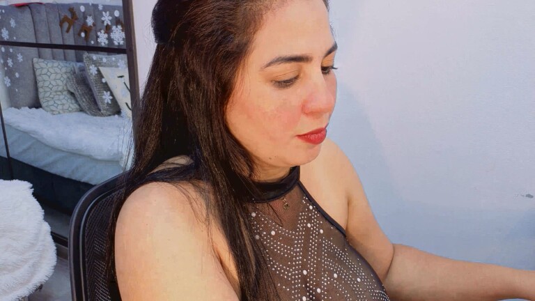 LauraCastaneda's Streamate show and profile