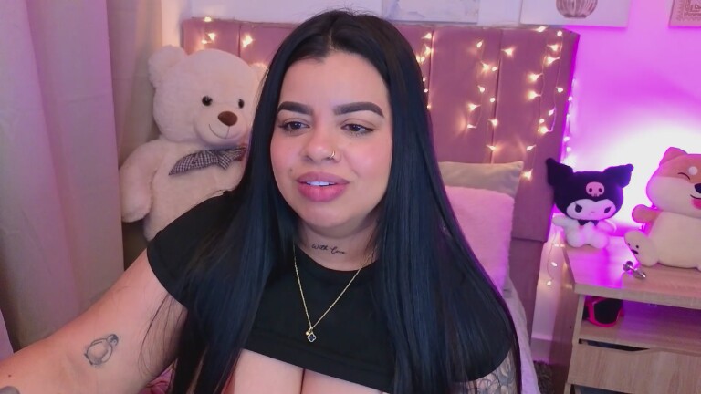 Miahjoness19's Streamate show and profile
