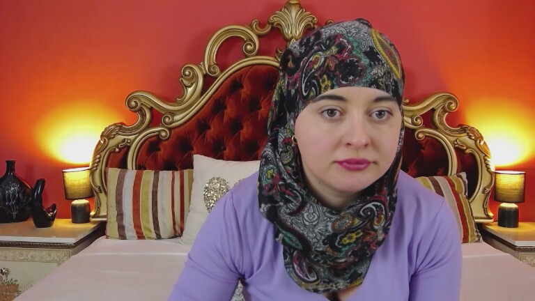 ANNALYAx's Streamate show and profile