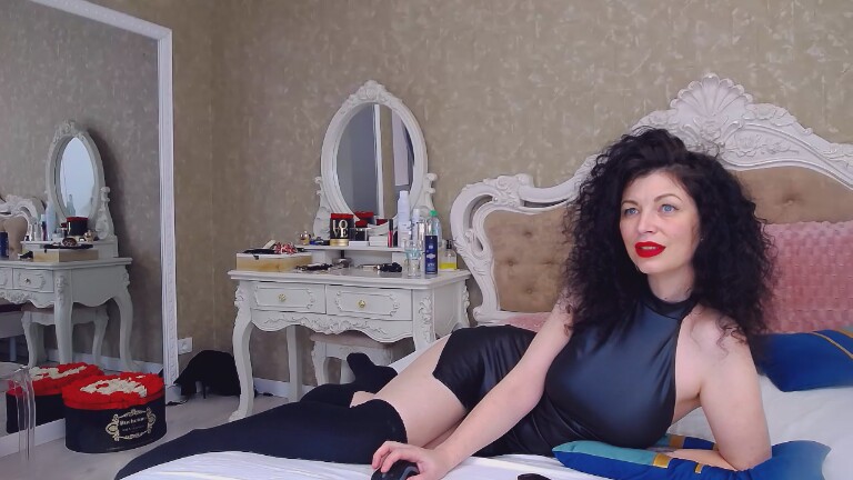 NataliaRed's Streamate show and profile