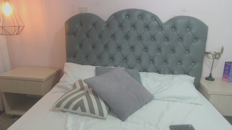 ambarSmiitth's Streamate show and profile