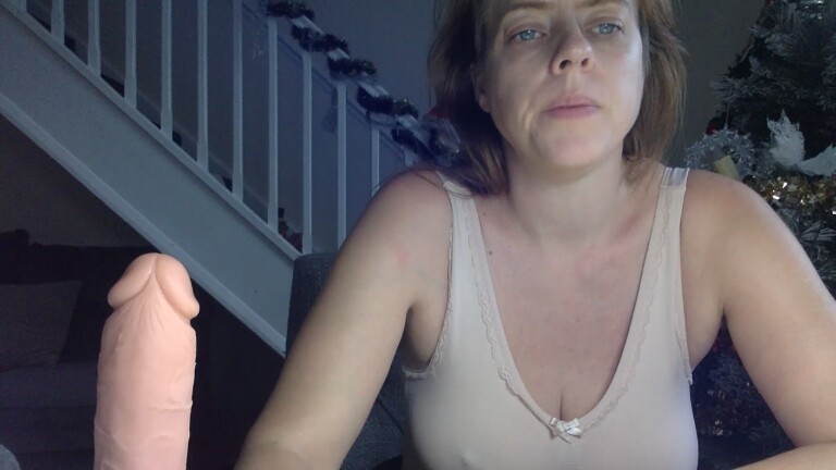 ElizabethArden42's Streamate show and profile