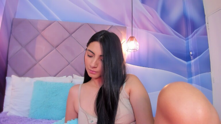 ViolletaRosse's Streamate show and profile